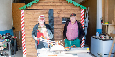 Die beiden langjährigen Traktorenfreunde werden im Spätsommer miteinander auf eine grosse Reise in den hohen Norden und zurück gehen. Heinz Ritzmann (l.) mit Traktor und Häuschen sowie Hansruedi Truninger mit Trecker und Wohnwagen. 