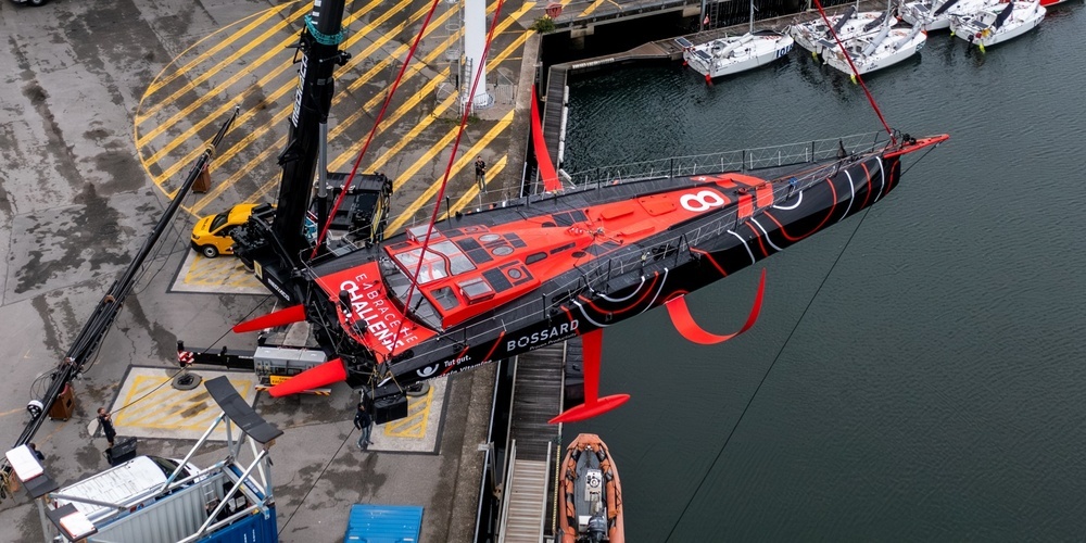 Oliver Heer präsentiert seine neue IMOCA-Rennyacht «Embrace The Challenge» vor dem nächsten grossen Atlantikrennen.