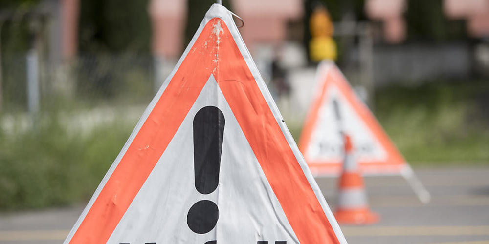 Bei Unfällen mit E-Bikes und einem Rennvelo haben sich im Kanton St. Gallen mehrere Personen verletzt. (Symbolbild)