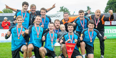 Das erfolgreiche Team von Faustball Widnau nimmt die nächste Freiluftsaison in Angriff