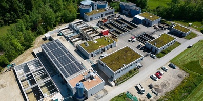 Die ARA Oberglatt aus der Vogelperspektive: Der Ausbau dürfte  Ende 2021 planmässig abgeschlossen sein.   