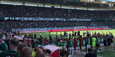 Die FCSG-Fans stehen hinter Matthias Hüppi und dem bisherigen Verwaltungsrat
