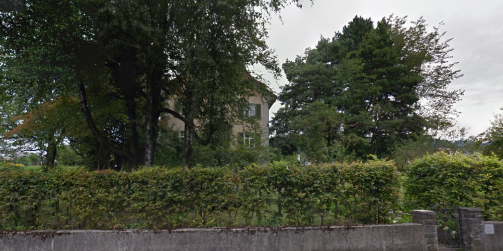 Sorgt für Gesprächstoff: Der geplante Verkauf der Liegenschaft von Irène Rüegg.