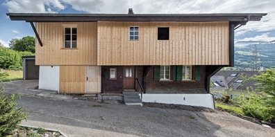 Das denkmalgeschützte Wohnhaus auf der Kirchhalde ist Kaltbrunns letzter gut erhaltener Vertreter eines Tätschdachhauses.