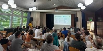 Rege Teilnahme am VereinsForum 2026 im Singsaal des Schulhauses Berg.