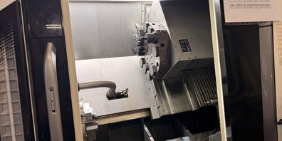  Übersichtsaufnahme der CNC-Drehmaschine vom Arbeitsunfall in der Stadt Schaffhausen am 12. Juni.