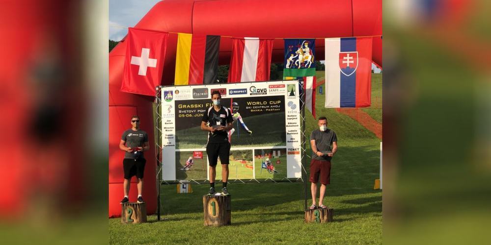 Mirko Hüppi steigerte sich im Sprintslalom von Lauf zu Lauf und durfte sich schlussendlich über den 1. Platz freuen.