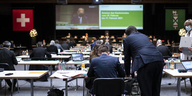 Der St.Galler Kantonsrat sprach sich am Dienstag für die Abschaffung der schwarzen Liste der säumigen Krankenkassen-Prämienzahler aus (Archivbild).