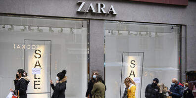 Die Öffnung fast aller Geschäfte nach den Lockdowns im Winter lässt den Textilhändler Inditex mit den Modeketten Zara und Massimo Dutti auf bessere Geschäfte hoffen. (Archivbild)