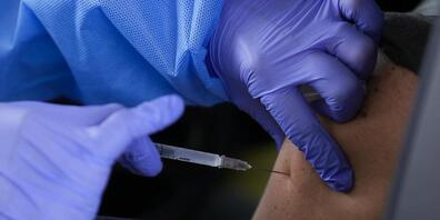 Die deutliche Abnahme der Coronavirus-Fallzahlen wird auf die verbreitete Impfung zurückgeführt. (Symbolbild)