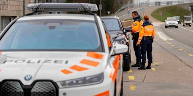 Die Kapo SG hat mehrere fehlbare Verkehrsteilnehmende erwischt. (Symbolbild)