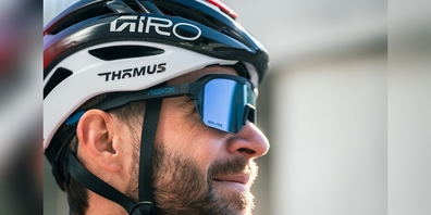 Lars Forster, Profi-Mountainbiker und Markenbotschafter von optray sky SDT.