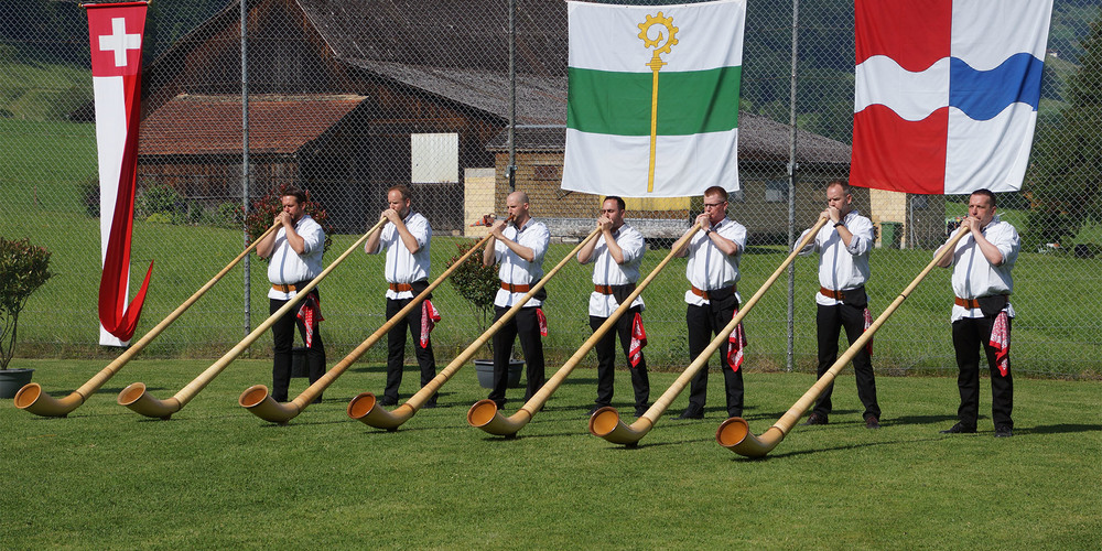 Die Alphorngruppe Toschtelgruess war massgeblich am Zustandekommen der Veranstaltung beteiligt