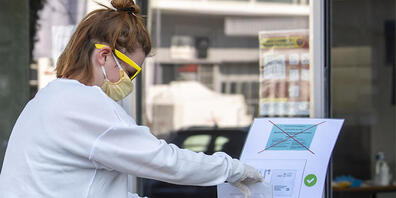 Bei der Abstimmung über das CO2-Gesetz könnte es ein knappes Nein geben, wie Hochrechnungen von gfs.bern im Auftrag der SRG zeigen. (Archivbild)