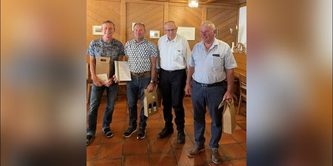 Jubilare der Chorgemeinschaft Virokantas (v.l.n.r.): Toni Kalberer, Toni Eicher, Toni Keller und Martin Müller