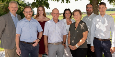 V.l.n.r.: Urs Tanner (Gemeindeschreiber), Martin Kurt, Seraina Billeter, Hans-Christian Angele, Heidi Marty, Susanne Berchtold, Severin Länzlinger und Reto Frey.