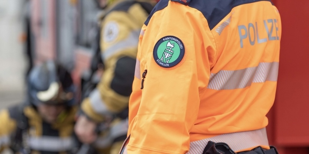 Bie normalen Patrouillenfahrten werden unerlaubte Feuer entdeckt und die Verursacher ermahnt.