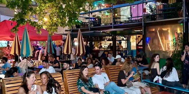 Festfreude herrschte auf dem ganzen Kasernenareal. 