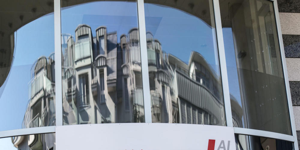 Die Ergänzungsleistungen zu AHV und IV sind auch 2020 wieder gestiegen, allerdings in bescheidenem Masse und meist parallel zur allgemeinen Bevölkerungszunahme. Auffällig war 2020 der Rückgang an EL-Bezügern in Altersheimen. Schuld war Corona. (Ar...