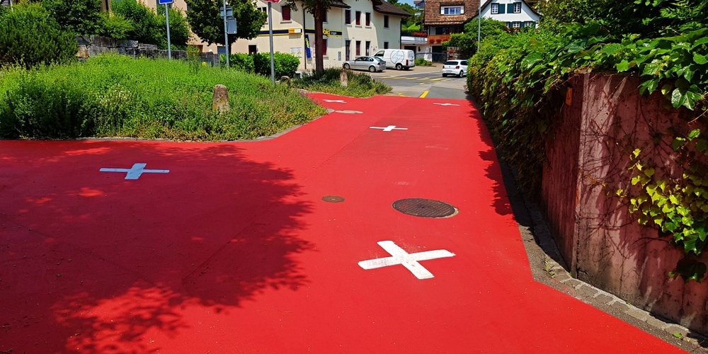 Hans Rudolf Vogel aus Rapperswil-Jona schreibt: «In unserer Kantonshauptstadt ist ja auch ein Teil rot eingefärbt.»