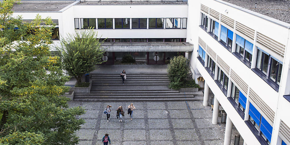Die Kantonsschule Sargans kann nun erweitert und saniert werden. Das Projekt war bereits 2014 an der Urne bewilligt worden. (Archivbild)