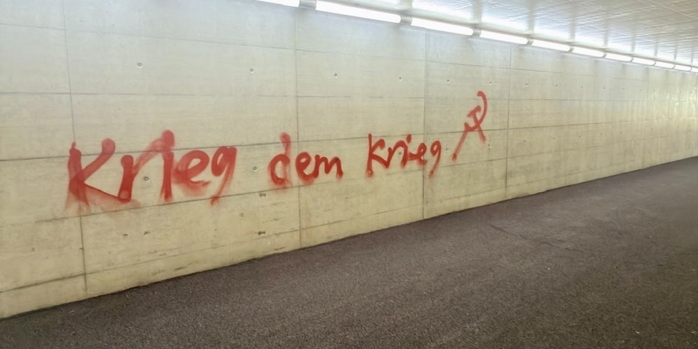 Kaum-er-ffnet-schon-verschandelt-Sprayer-w-ten-in-Kreuzbleiche-Unterf-hrung