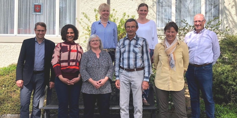 Vorstand mit Koordinatorin (v.l.n.r.): Peter Hüppi, Uetliburg; Koordinatorin Debora Amacker, Uetliburg; Regina Zweifel, Uetliburg (u.); Priska Fäh, Benken (o.); Kurt Gnehm, Ernetschwil; Vreni Rüdisüli, Gommiswald; Marlene Schenkel, Uetliburg; Jürg Wüst, Gommiswald.