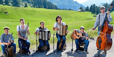 Am Sonntag spielt die Lenglerkapellä im Gasthaus «Hochwang» auf.