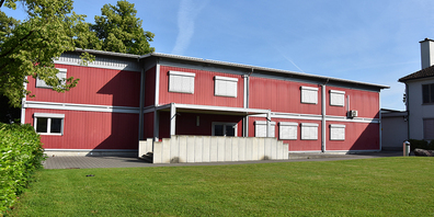 Dieser Pavillon bietet sich an: Als Büro oder Gartencontainer, oder im Pavillon wohnen – warum nicht?