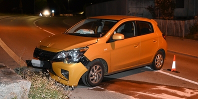 Bei Oberuzwil baute ein später als fahrunfähiger eingestufter 81-Jähriger einen Unfall.