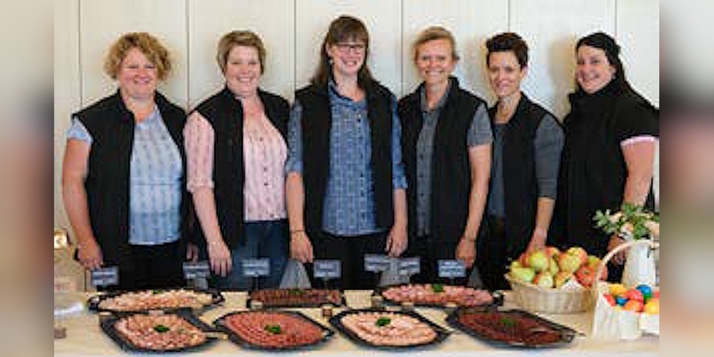 Die Bäuerinnen und Landfrauen Schänis-Maseltrangen verwöhnten die Neuzuzügerinnen und Neuzuzüger mit einem tollen Brunchbuffet.