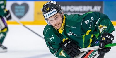 Adam Rundqvist trägt auch in der Saison 2026/27 das Trikot des HC Thurgau und geht damit in seine siebte Spielzeit bei den Ostschweizern. 
