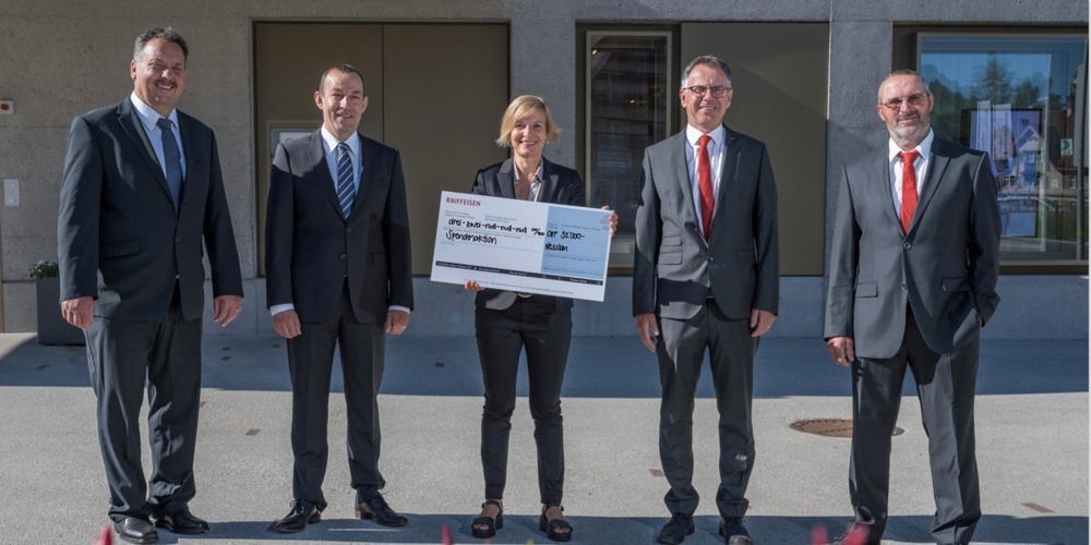 Der Verwaltungsrat präsentiert die Gesamtsumme, welche an die einzelnen Institutionen überwiesen wird.