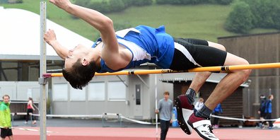 Jan Drabik sprang in Riehen mit 1.91 Metern am höchsten und mit 6.72 m am weitesten.