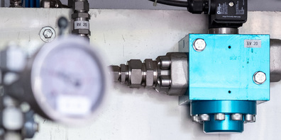 Empa-Forscher untersuchen, wie sich Protonen durch Keramikmembranen bewegen