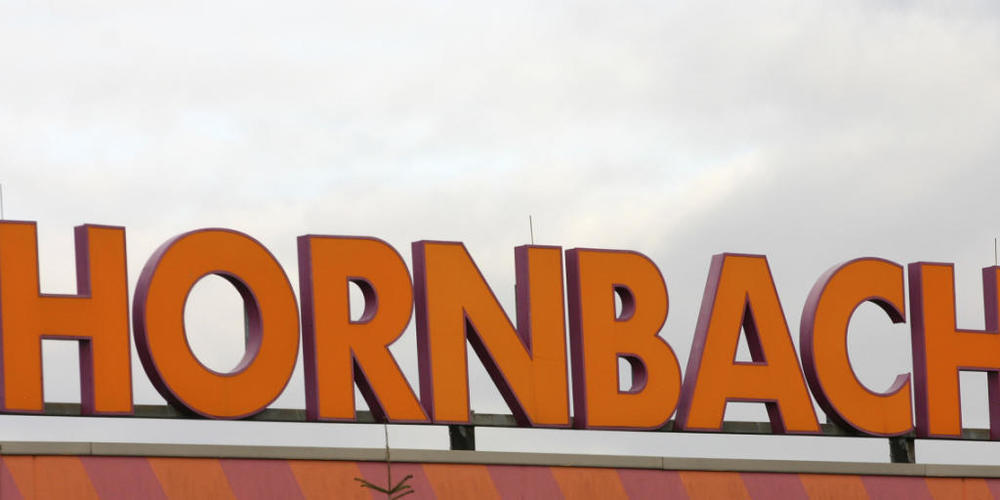 Der Trend zu Gartenarbeit und Heimwerken in der Corona-Pandemie stimmt den Baumarktkonzern Hornbach zuversichtlich. Der Umsatz der Gruppe stieg um 6,4 Prozent im ersten Quartal des laufenden Geschäftsjahres (per Ende Mai) auf 1,68 Milliarden Euro....