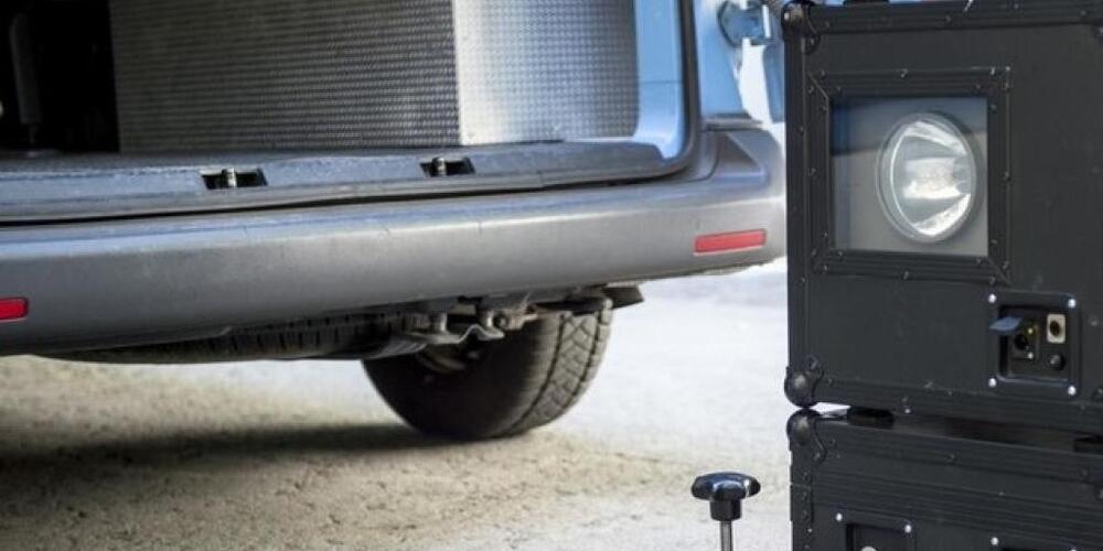 Ein 22-jähriger Autofahrer hat am Freitagabend laut Stadtpolizei Chur ein Raserdelikt begangen. (Symbolbild)