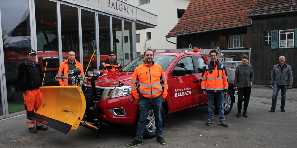Übergabe des neuen Fahrzeuges an das Team Unterhaltsdienst