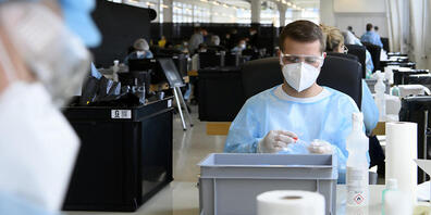 In Graubünden werden seit Februar über 40'000 Personen wöchtentlich auf das Coronavirus getestet. (Symbolbild)