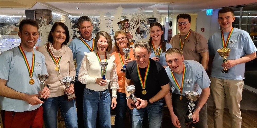 v.l.n.r Philipp Gübeli, Doris Gmür, Reto Blöchlinger, Corinne Dönni, Jolanda Hösli, Stefan Rüegg, Jana Luck, Leon Fretz, Marc Oberholzer, Oliver Kündig  (nicht auf dem Foto: Manuela Büsser, Johann Oberholzer)
