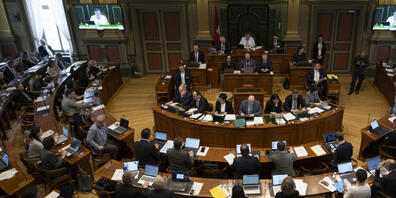 Die Mehrheit des St.Galler Kantonsrats will die Sparpolitik fortsetzen. Für die Regierung ist das strukturelle Defizit aber bereits bereinigt. (Archivbild)