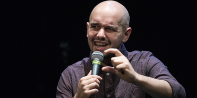 Renato Kaiser ist Komiker, Satiriker und Moderator.