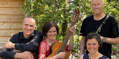 Das Quartette Markus Nauer, Klavier und Akkordeon, Andrea Steger, Gesang und Gitarre, Lydia Scheuss, Hackbrett und Beat Inderbitzin, Flöte und Klarinette, ist auf allen Kontinenten zu Hause.