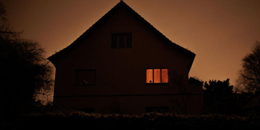 In Saas und Küblis GR führten die Schneefälle in der Nacht von Samstag auf Sonntag zu einem Stromunterbruch. (Symbolbild)