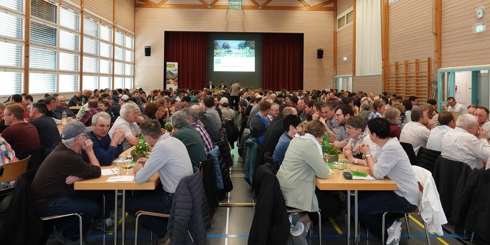 Die 53. Delegiertenversammlung des St.Galler Bauernverbandes (SGBV) fand kürzlich in der Benkner Rietsporthalle statt.