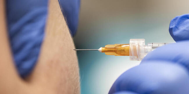 Die St.Galler Regierung entscheidet in den nächsten Wochen, ob es im kantonalen Gesetz einen Artikel für ein Impfobligatorium braucht oder nicht. (Archivbild)