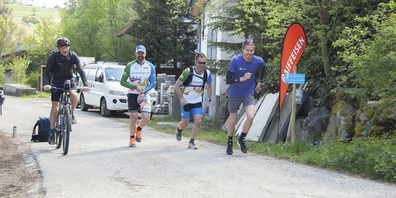Gemeinsamer Start zur Lancierung der neuen Transrandenlaufstrecke: Daniel Rahm, Luca Slanzi, Markus Wetter und Marco Kern (v. l.). 