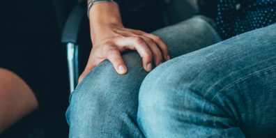 Unsittliche Berührungen kommen einen Mann nun teuer zu stehen.