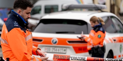 Am Donnerstagnachmittag rückte die Kantonspolizei St.Gallen mit Grossaufgebot nach Au SG aus. Ob ein Delikt dahintersteckt, wird abgeklärt. (Symbolbild)
