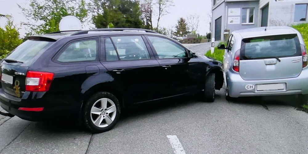 An den kollidierten Fahrzeugen entstand Sachschaden
